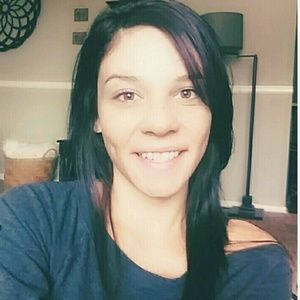 Meet your Posher, Larae